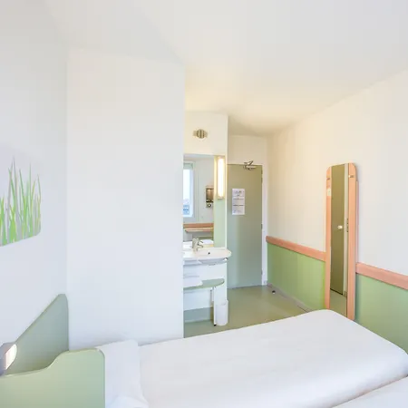 酒店 巴黎戴高乐机场北2号宜必思快捷酒店 2*