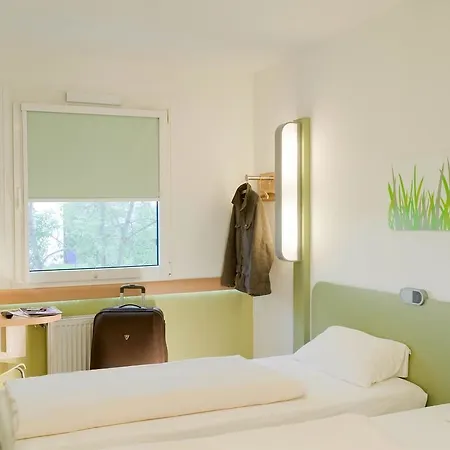 巴黎戴高乐机场北2号宜必思快捷酒店 酒店 鲁瓦西昂法兰西